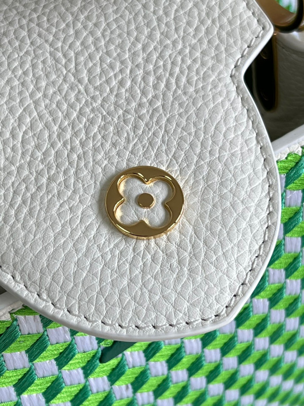 l0*is V*t0n capucines bb