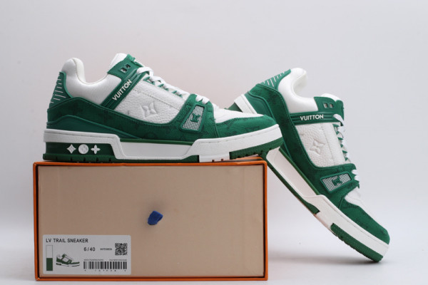 l0*is V*t0n trainer sneaker