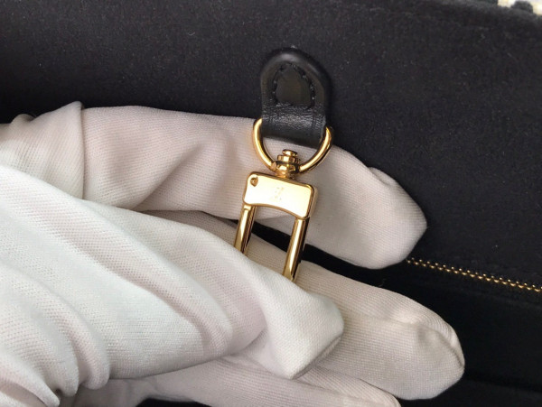 l0*is V*t0n since 1854 onthego gm