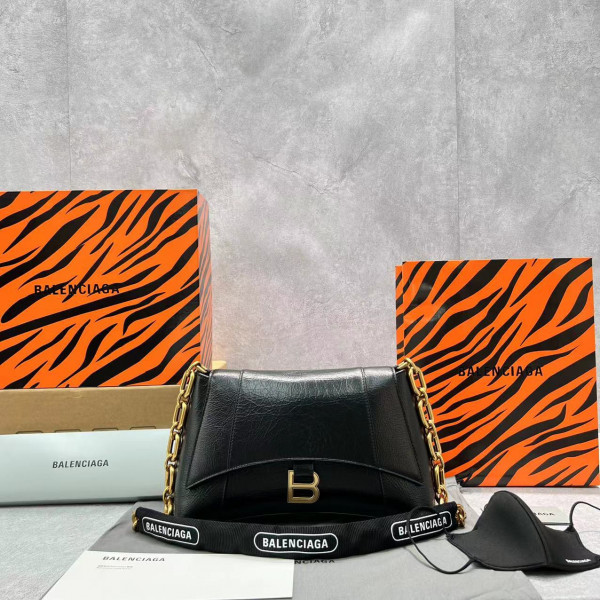 Ba*len*cia*ga downtown small shoulder bag with chain