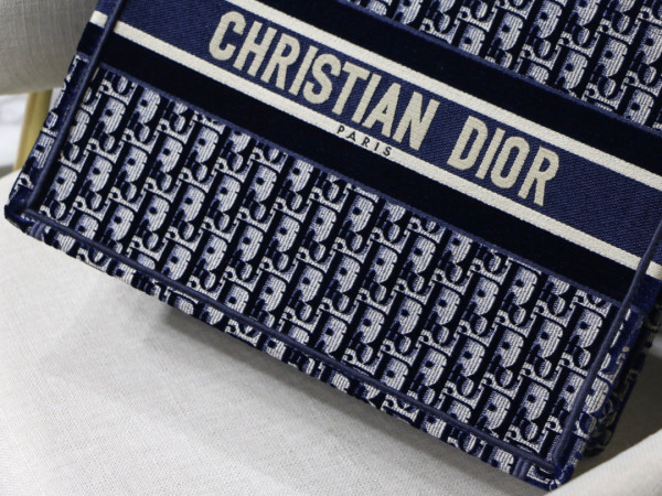 MEDIUM DIRO BOOK TOTE-36*18*28CM