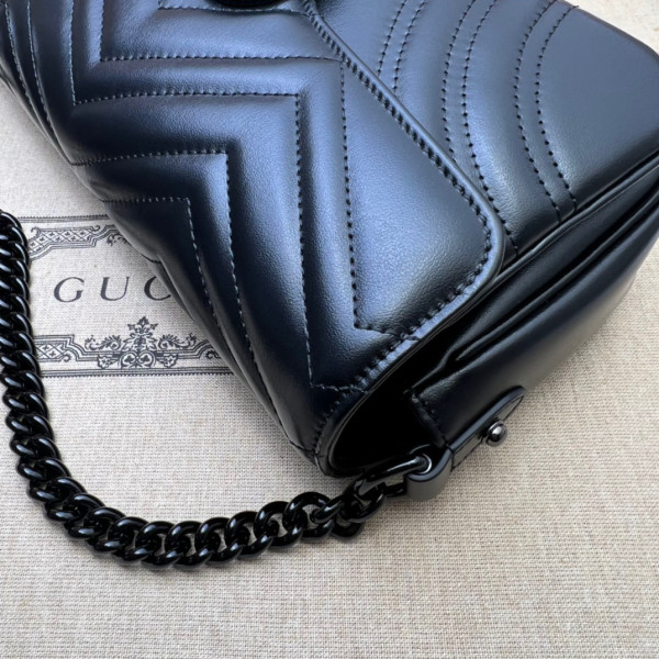 G*u*i gg marmont shoulder bag