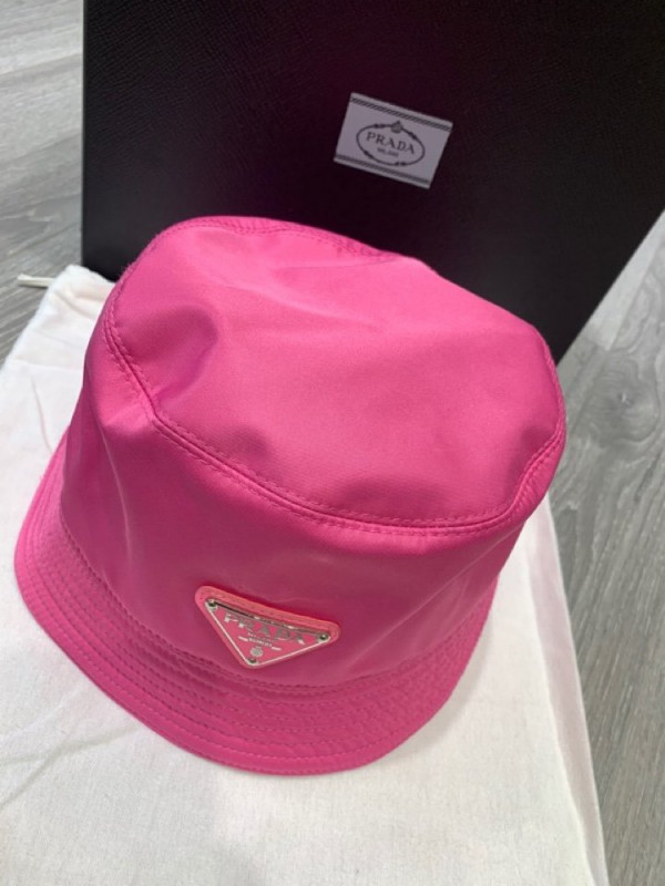 Pra*a nylon bucket hat