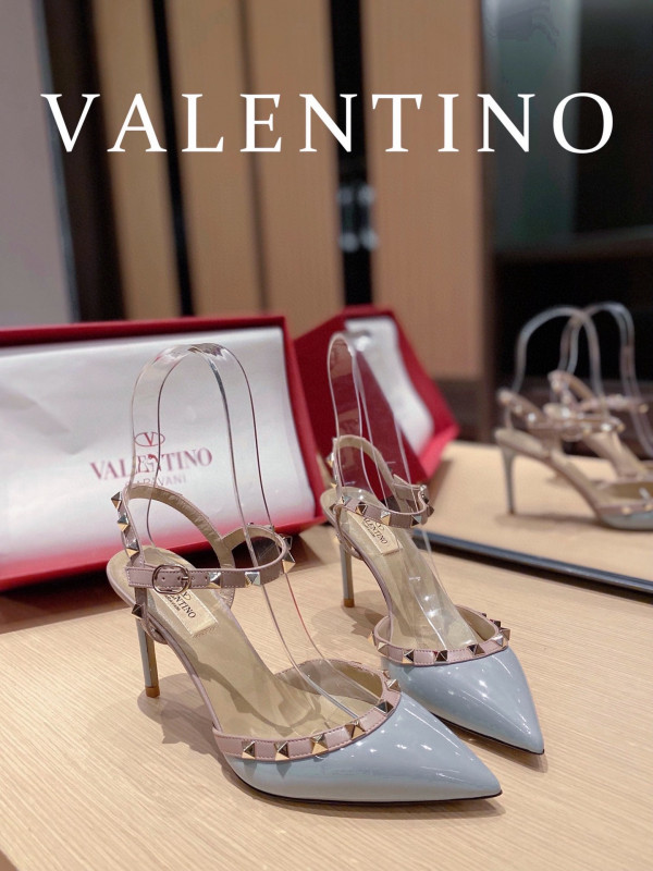 VALENTINO ROCKSTUD SANDAL