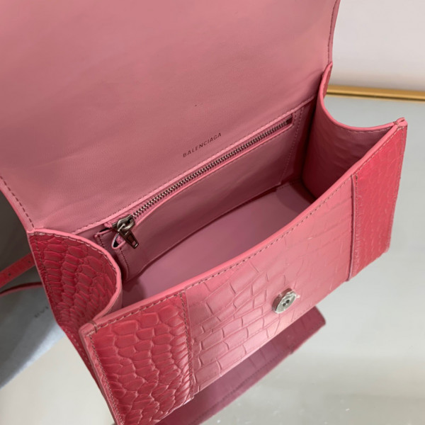 Ba*len*cia*ga hourglass