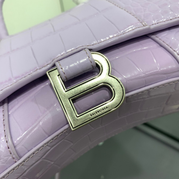 Ba*len*cia*ga hourglass