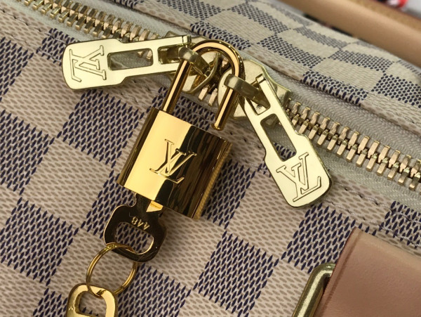 l0*is V*t0n keepall bandouliÈre 55
