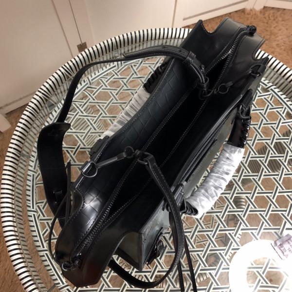 Ba*len*cia*ga neo classic small top handle bag