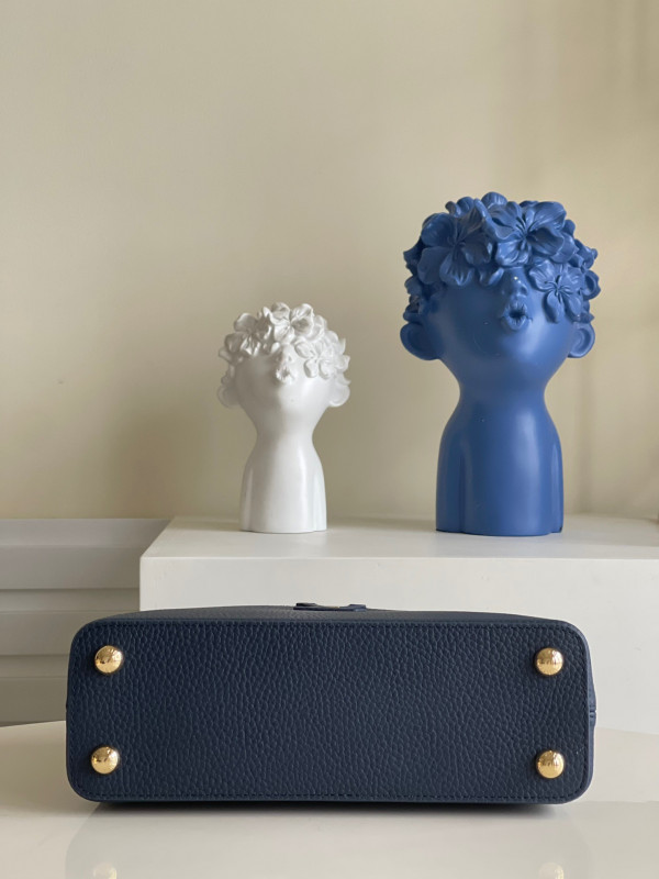 l0*is V*t0n capucines bb