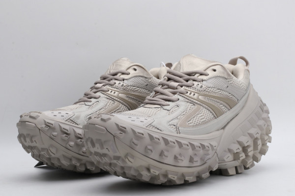 Ba*len*cia*ga defender sneaker