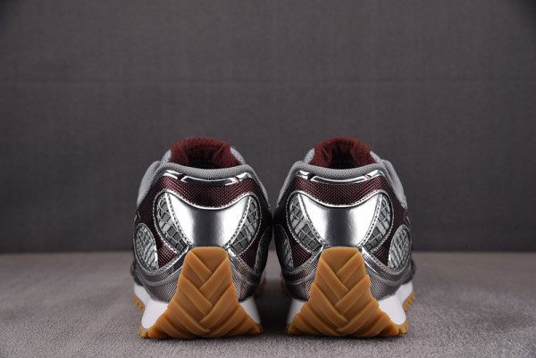 bo*te*ga Ve*ne*ta sneakers