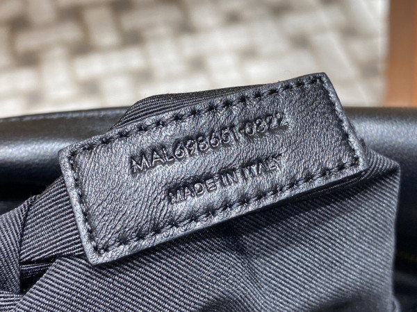 Y*L envelope small bag