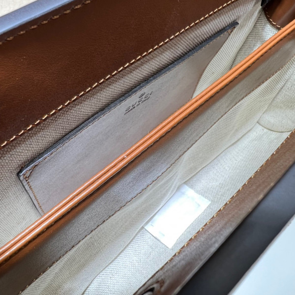 G*u*i gg matelassé leather shoulder bag