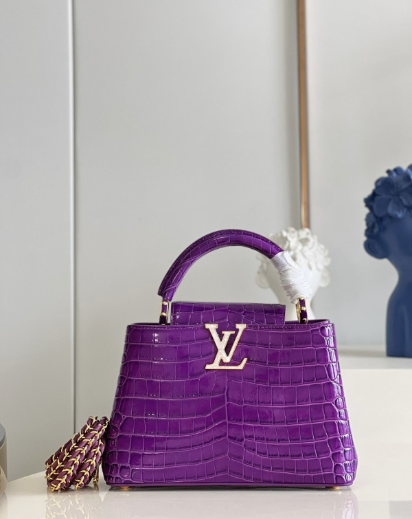 l0*is V*t0n capucines bb