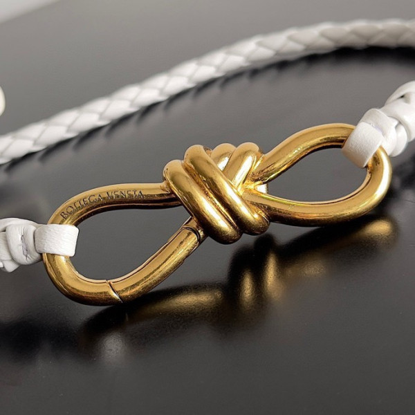 bo*te*ga Ve*ne*ta medium andiamo