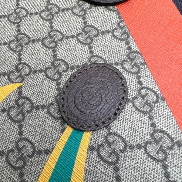 G*u*i medium tote with interlocking g