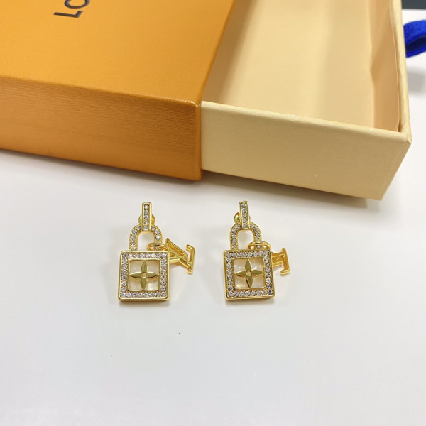 l0*is V*t0n earrings