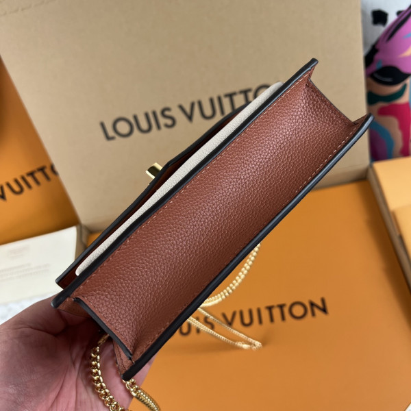 l0*is V*t0n mylockme chain pochette