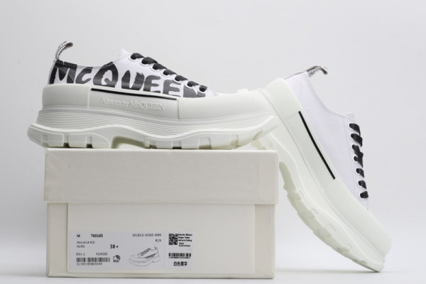 ale*d*r M*Q*en tread slick lace up