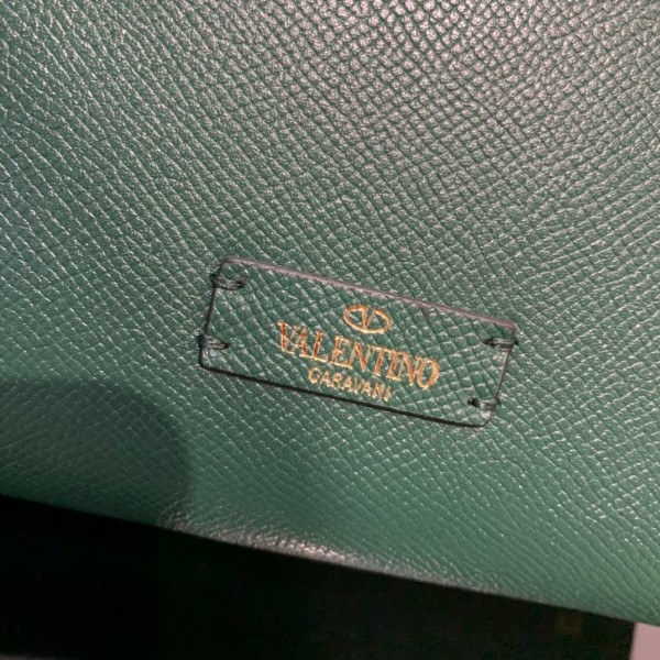 VALENTINO SMALL VSLING GRAINY CALFSKIN HANDBAG