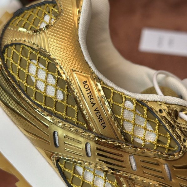 bo*te*ga Ve*ne*ta sneakers