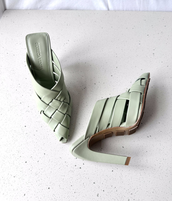 bo*te*ga Ve*ne*ta alfie mule