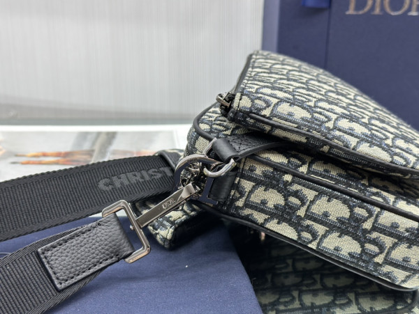 Diro Saddle Triple Pouch