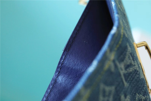 l0*is V*t0n victorine wallet