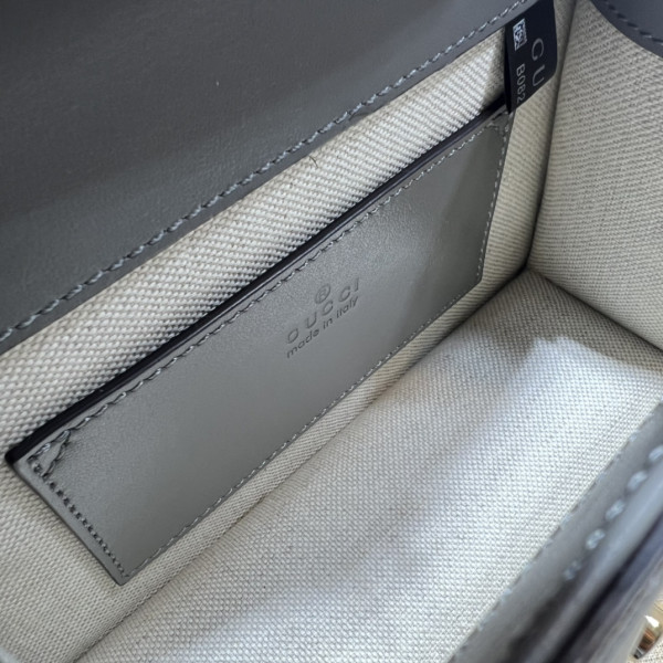 G*u*i gg matelassÉ small top handle bag