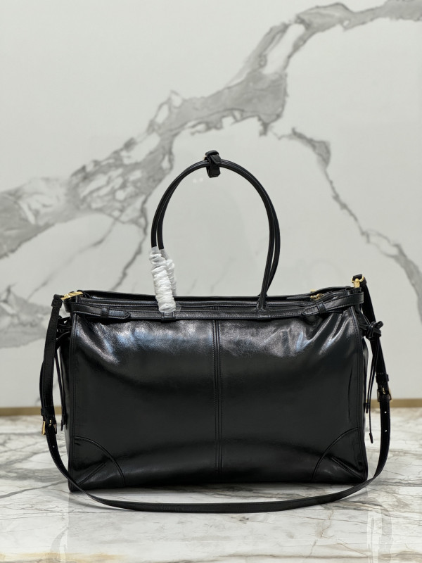 Pra*a extra large leather handbag