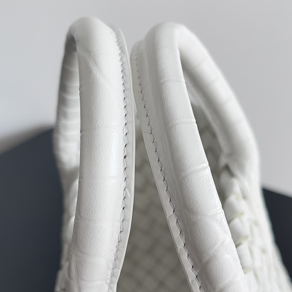 bo*te*ga Ve*ne*ta mini cabat-22*6.5*15.5cm