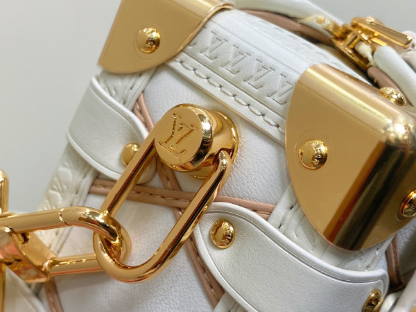 l0*is V*t0n side trunk pm-18*12.5*8cm