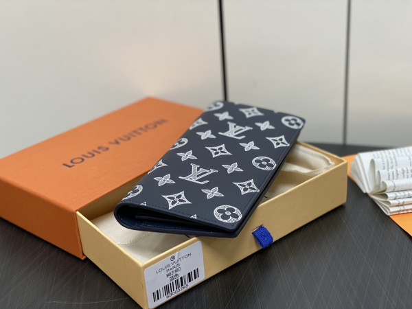 l0*is V*t0n brazza wallet-10*19*2cm