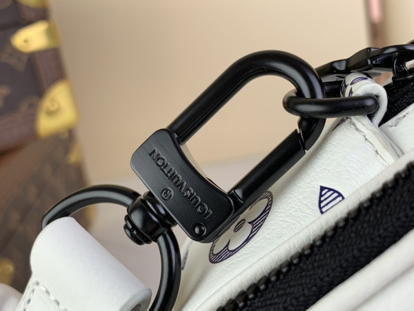 l0*is V*t0n nano alpha-11.0*18.5*6.5cm