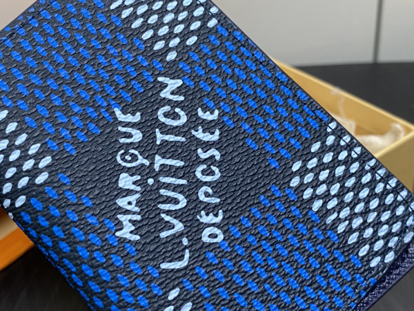 l0*is V*t0n pocket organizer-7.5*11.1*1 cm