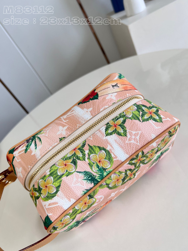 l0*is V*t0n locker dopp kit bag-23*13*12cm