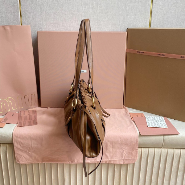 M*um*u joie nappa leather bag-44 x 16 x10.5cm