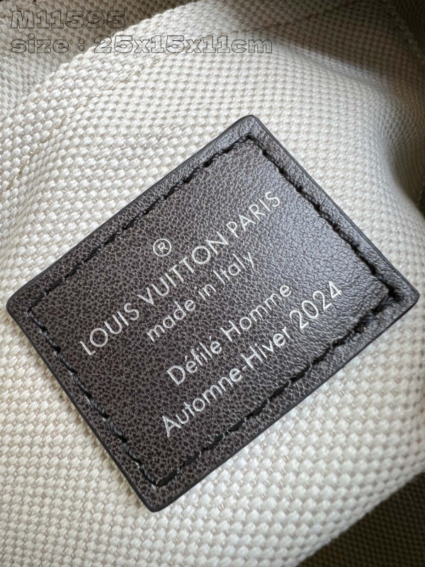 l0*is V*t0n keepall bandouliÈre 25