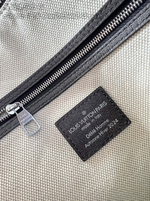 l0*is V*t0n keepall bandouliÈre 50