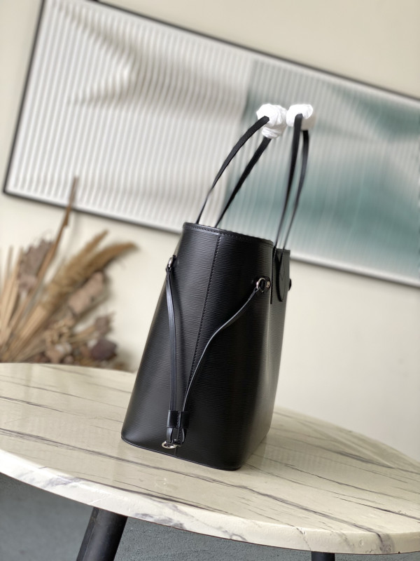 l0*is V*t0n neverfull mm-31*28*14cm