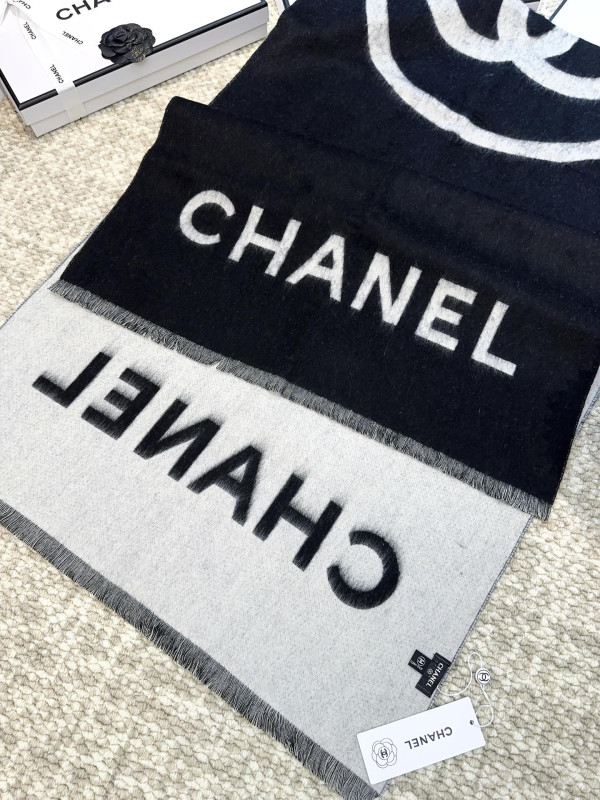 CL Scarf
