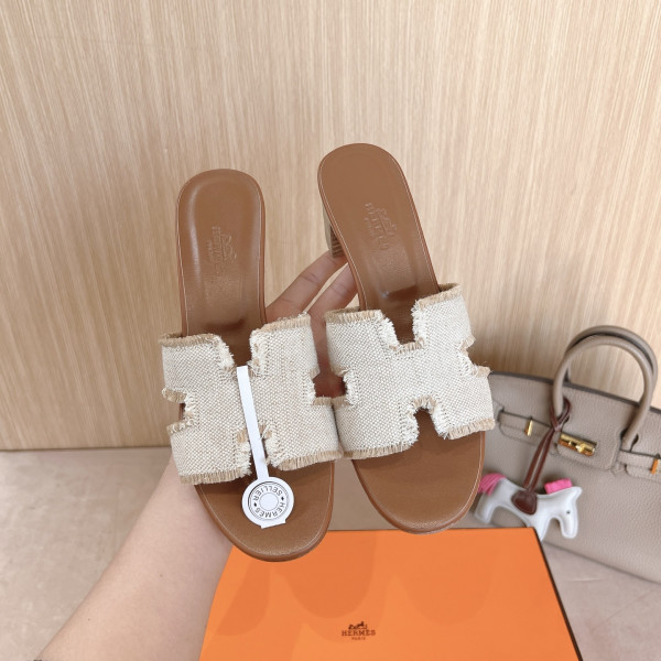 H**mes sandal