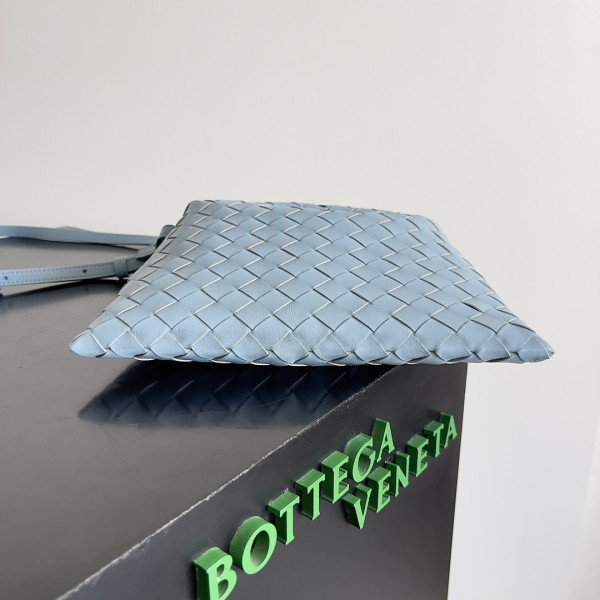 bo*te*ga Ve*ne*ta mini hop-25.5*14.5*11cm