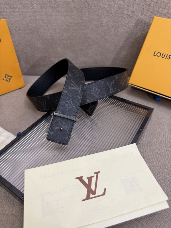 l0*is V*t0n men belt