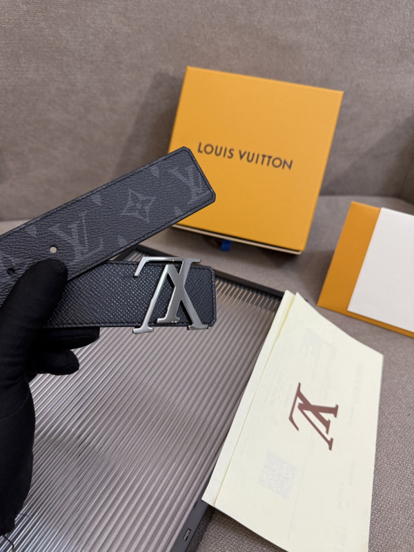 l0*is V*t0n men belt