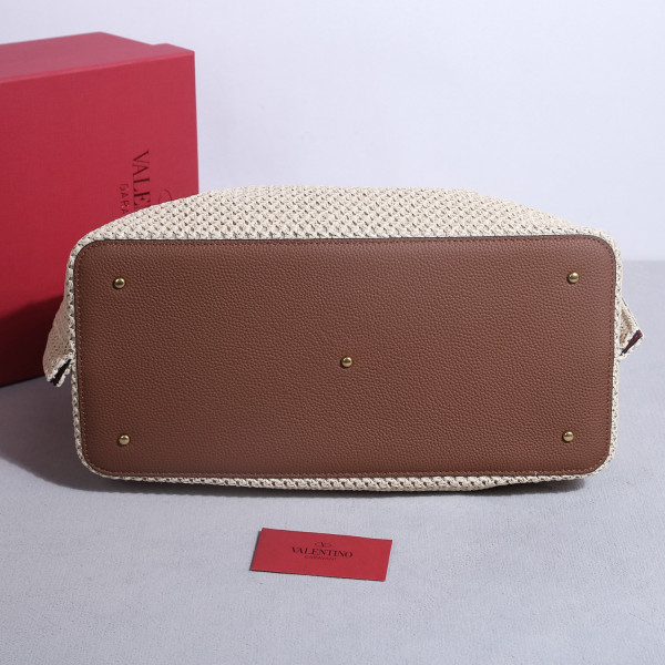 VALENTINO MEDIUM STRAW SUMMER TOTE