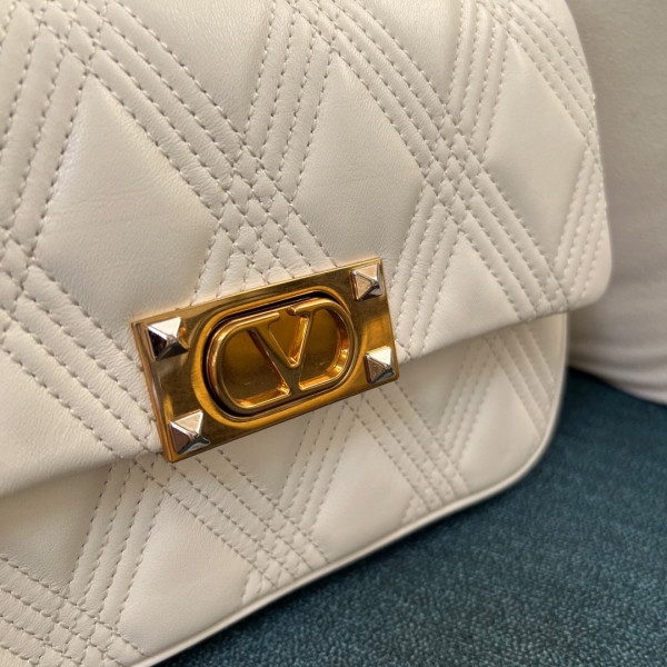 VALENTINO GARAVANI QUILTIE - 23*17*8CM