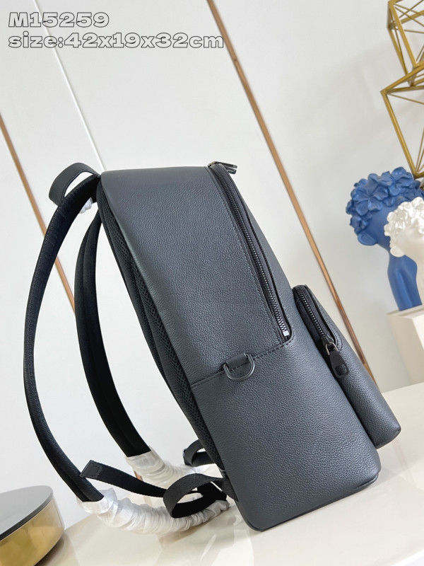 l0*is V*t0n discovery work - 42*19*32cm