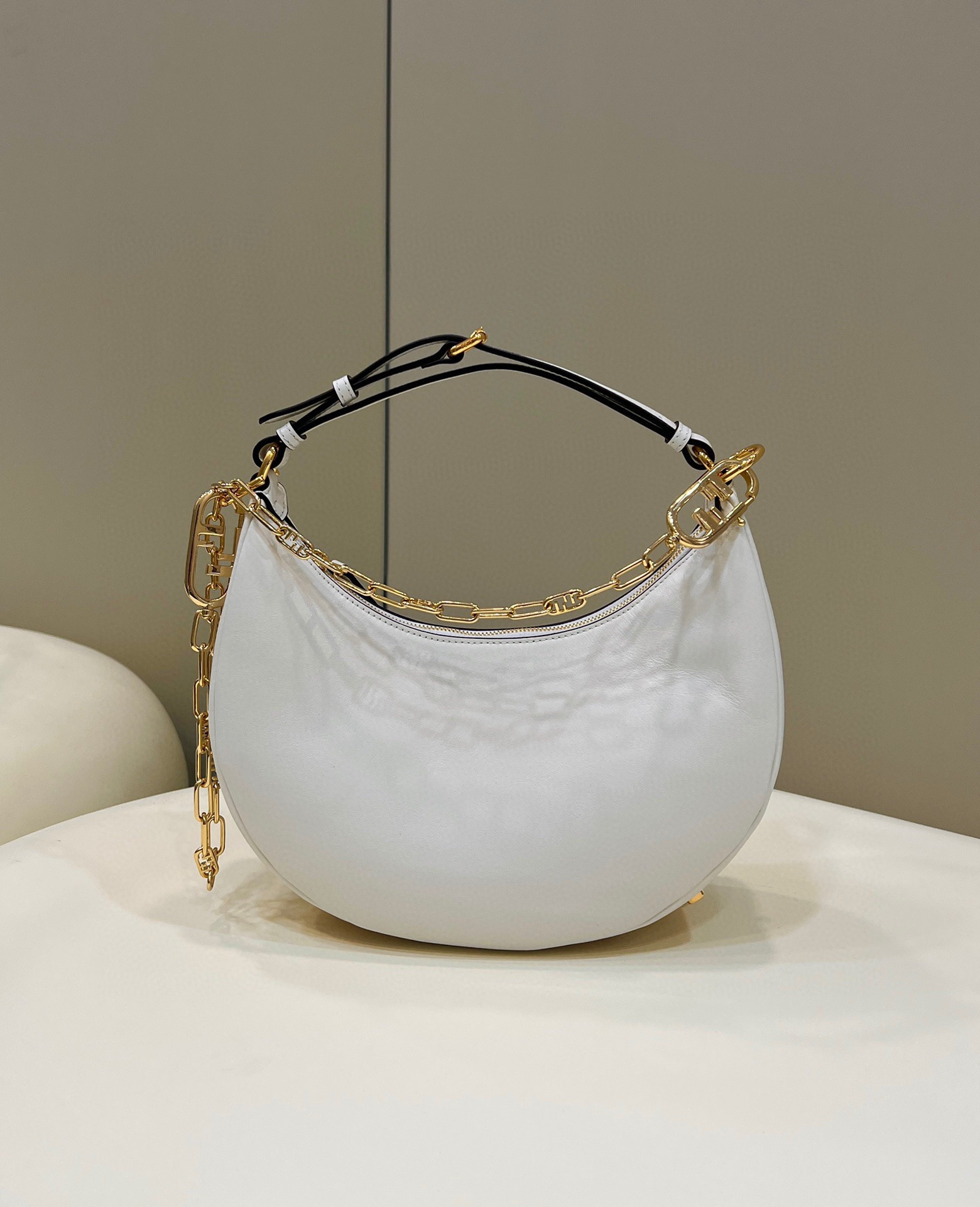 F**di F**digraphy small