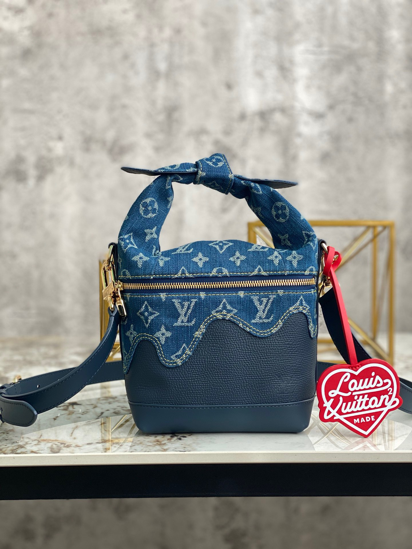 l0*is V*t0n japanese cruiser